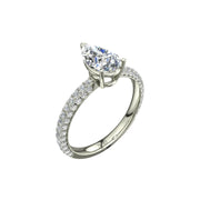 Bague solitaire 1.00 carat or blanc diamant naturel poire et diamants naturels ronds Patrizia