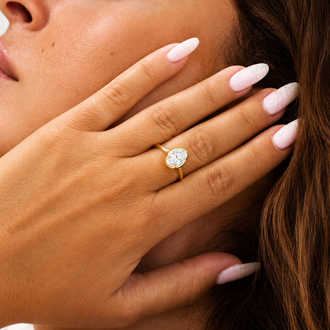 Bague Georgia diamant synthétique ovale 1.50 carat or jaune 14 carats