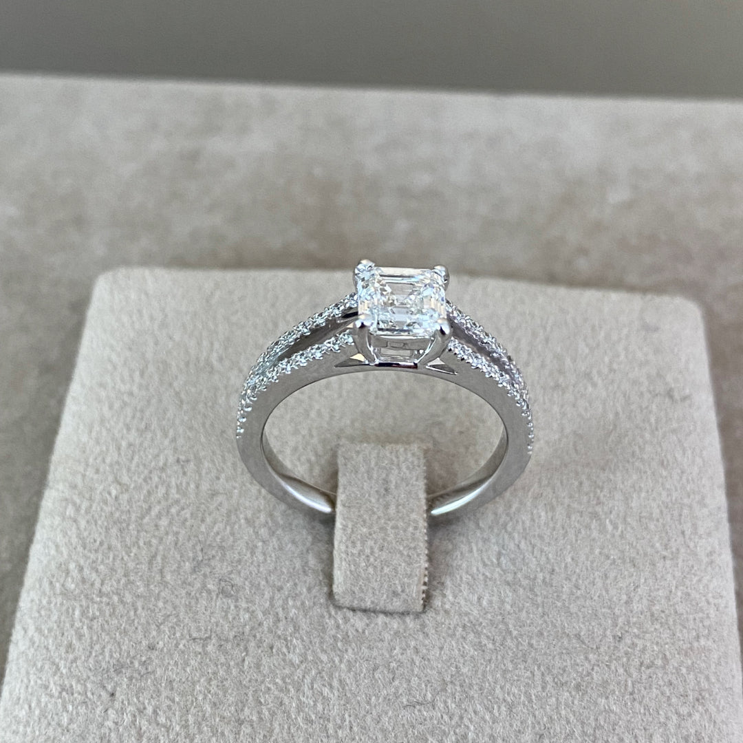 SOLITAIRE DIAMANT Assher Cut 1.00 CARAT 