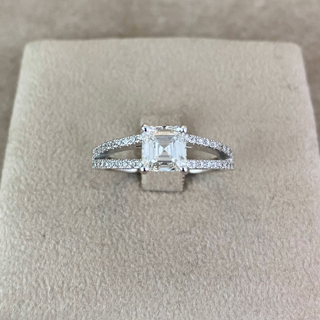 SOLITAIRE DIAMANT Assher Cut 1.00 CARAT