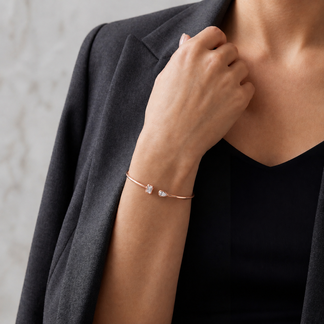 Bracelet diamant synthétique Émeraude et diamants synthétiques poires 0.75 carat or rose 14 carats Fabiana