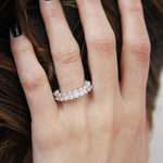 Load image into Gallery viewer, Alliance diamants naturels ovales 5.70 carats or blanc Romy