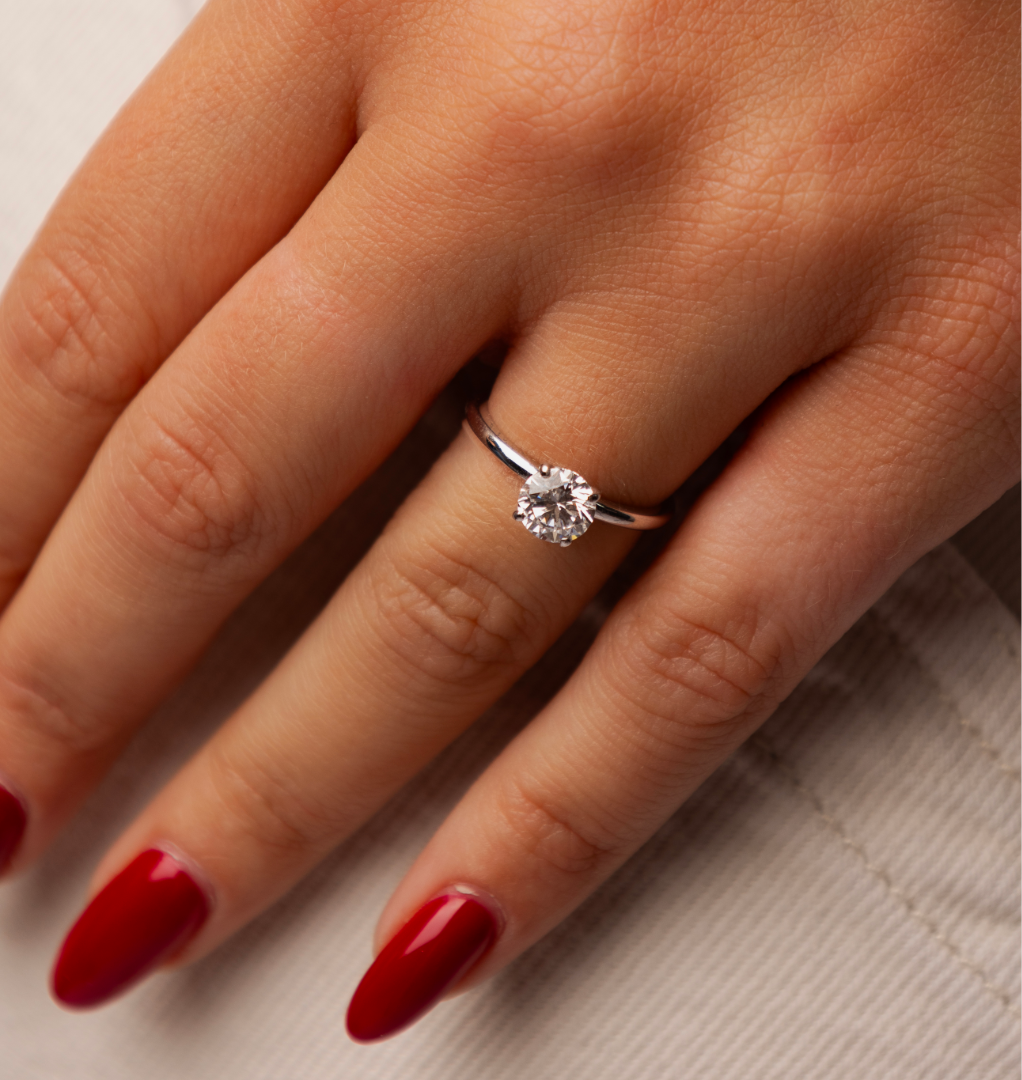 Bague solitaire 1.50 carat or rose 14 carats diamant naturel rond Ely
