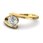 Load image into Gallery viewer, Bague de mariage diamant rond 3.00 carats or jaune Francesca
