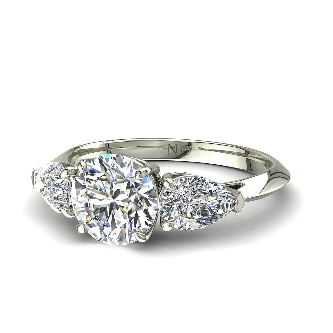 Bague de mariage diamant synthétique rond et diamants synthétiques poires 1.40 carat or blanc Rosa