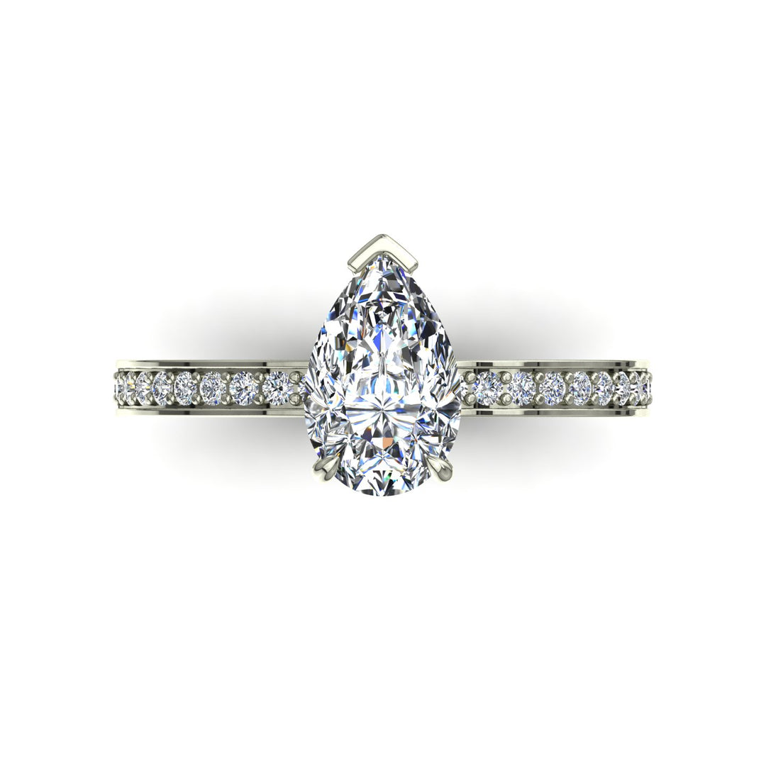 Bague Noémie solitaire diamant synthétique poire et diamants synthétiques ronds 1.70 carat or blanc