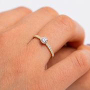 Bague diamant rond 0.80 carat or jaune Sofia