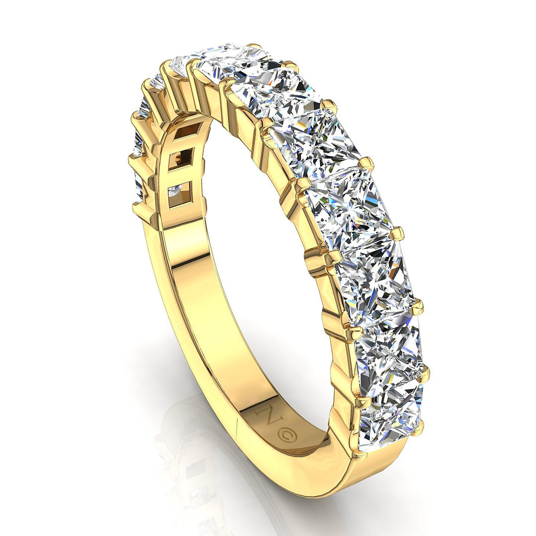 Demi-alliance 12 diamants princesses 2.40 carats or jaune Eleonora