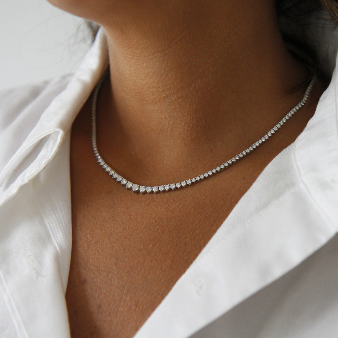 Collier Rivière diamants Carats Cristina: Bijou d'Exception