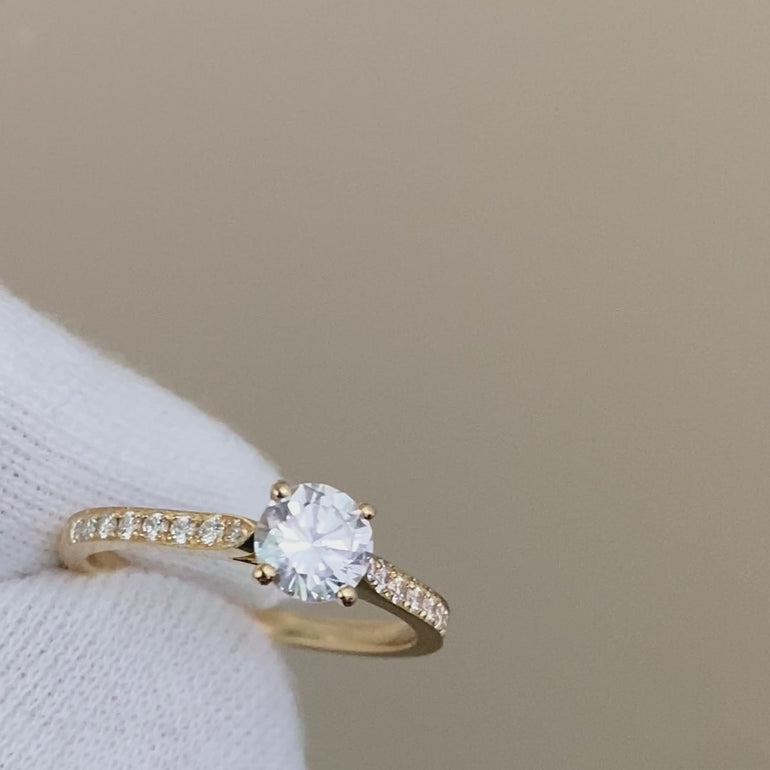 Solitaire épaulé Diamant 0.60 CARAT Or jaune Julia