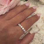 Load and play video in Gallery viewer, Demi-alliance 9 diamants 1,60 carat Martina