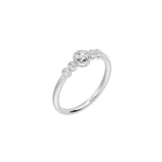 Solitaire épaulé diamant synthétique rond 0.25 carat Loretta