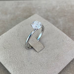 Load image into Gallery viewer, Solitaire diamant naturel rond 0.60 carat or blanc Ely